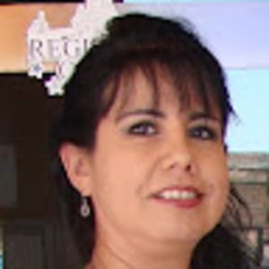 Meet your Posher, Claudia